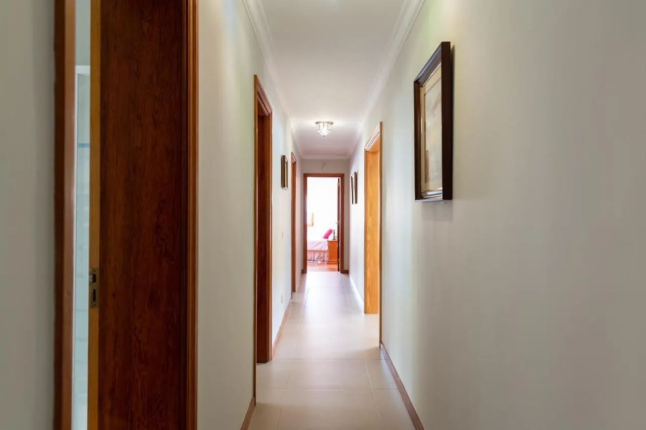 Villa 5Br Home - Pool Parking & Tennis Court Las Palmas de Gran Canaria