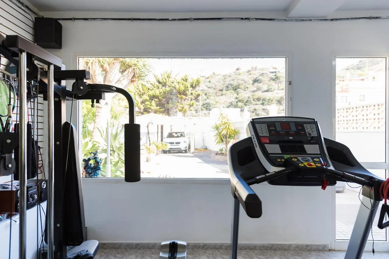 Villa 5Br Home - Pool Parking & Tennis Court Las Palmas de Gran Canaria España